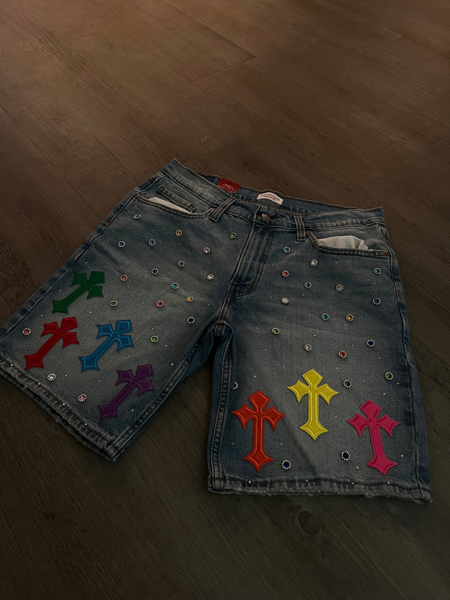 Cross rhinestone jorts
